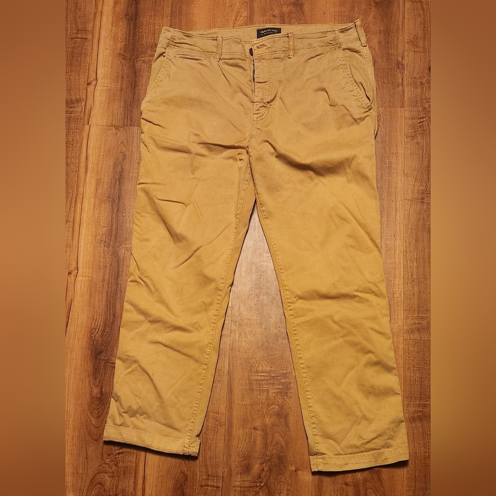American Eagle Khakis